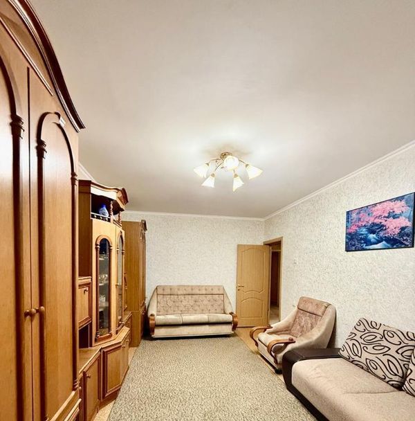 rentnbuy - Apartament 2 camere • Titan, Sector 3