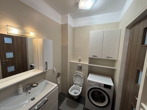 rentnbuy - Apartament 2 camere • Sector 4